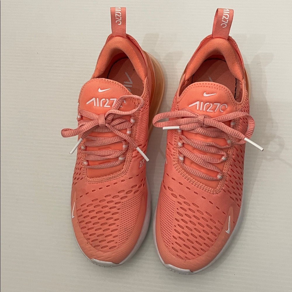 Nike Women's Air Max 270 Crimson Bliss White Running Sneakers Women’s Size 8 - Picture 2 of 14